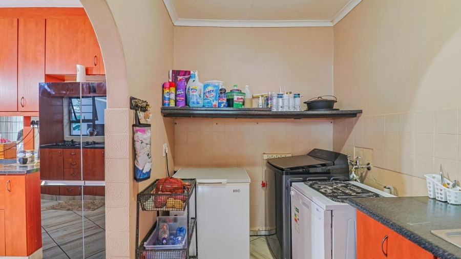 4 Bedroom Property for Sale in Safari Gardens North West